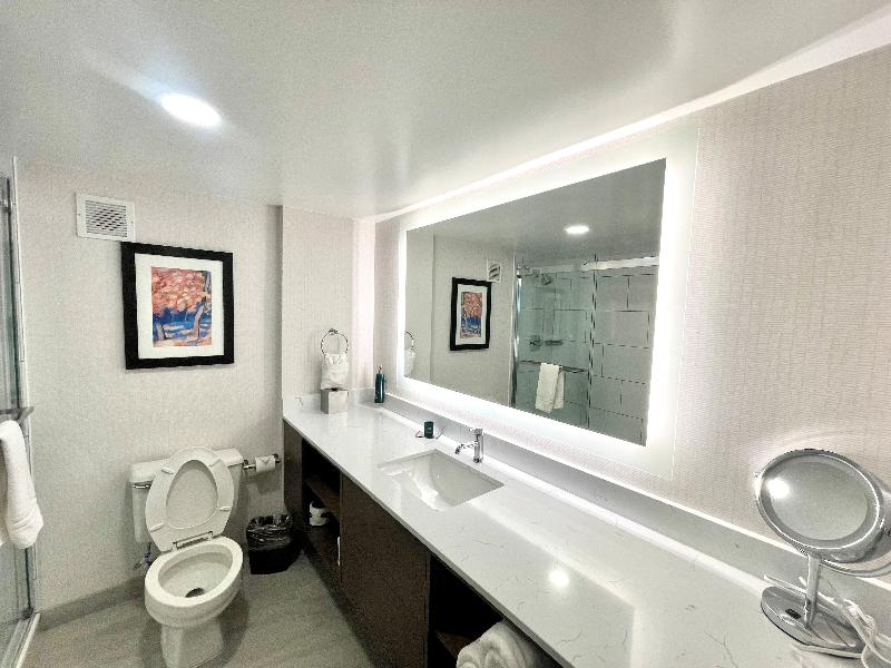 Doubletree By Hilton Hotel Oak Ridge-Knoxville image