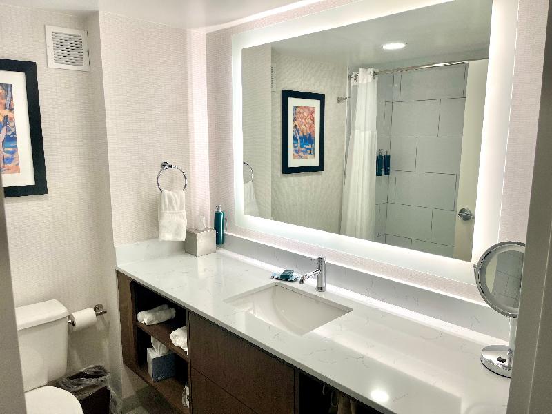 Doubletree By Hilton Hotel Oak Ridge-Knoxville image