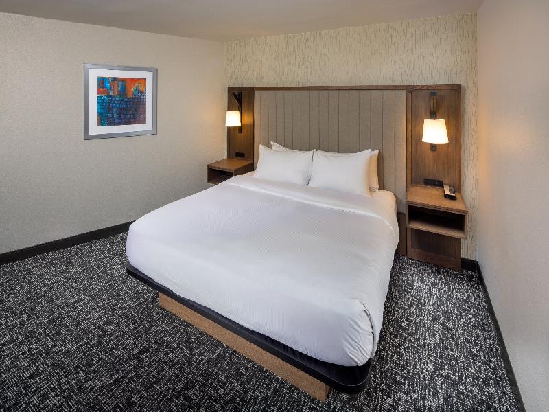 Doubletree By Hilton Hotel Oak Ridge-Knoxville image
