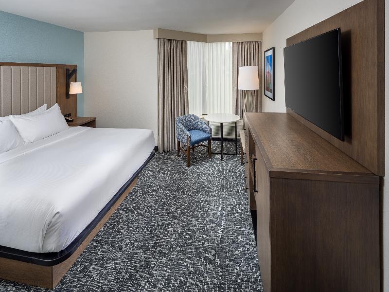 Doubletree By Hilton Hotel Oak Ridge-Knoxville image