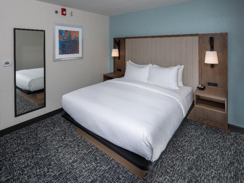 Doubletree By Hilton Hotel Oak Ridge-Knoxville image