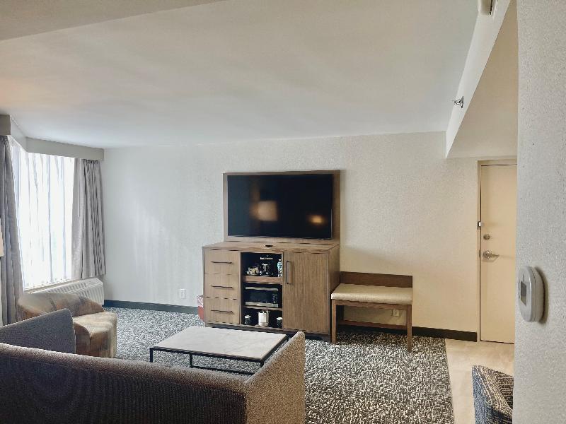 Doubletree By Hilton Hotel Oak Ridge-Knoxville image