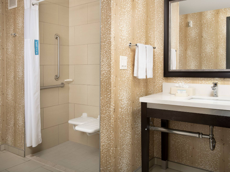Hampton Inn & Suites Alpharetta image