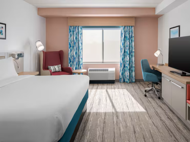 Hilton Garden Inn Oconomowoc image