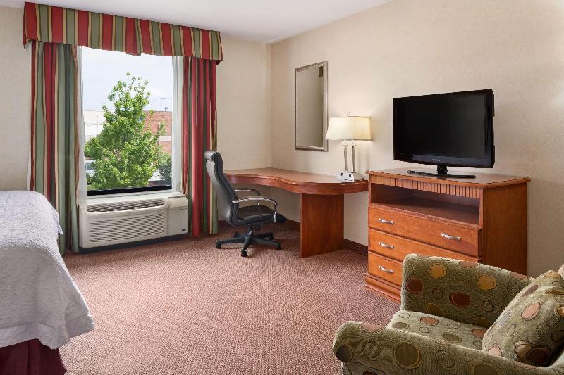 Hampton Inn Belle Vernon image