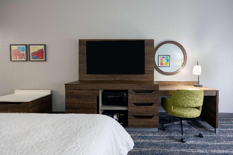 Hampton Inn & Suites By Hilton Alpharetta Roswell image