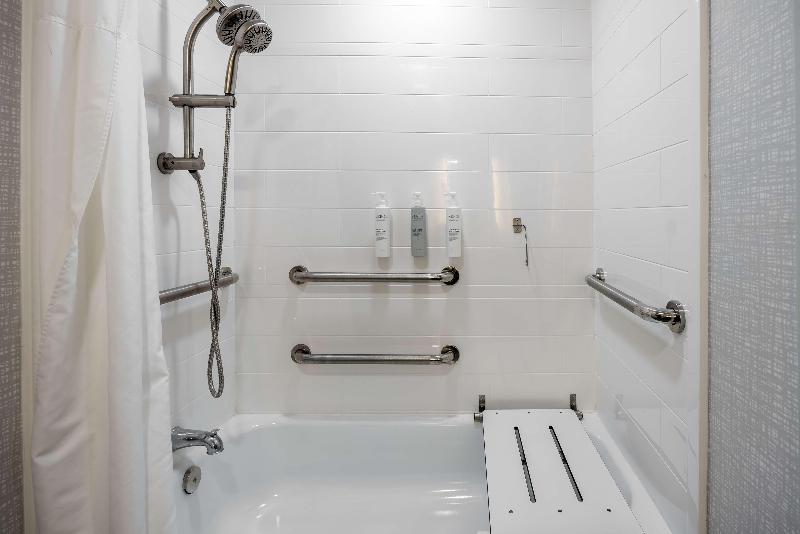 Hampton Inn & Suites By Hilton Alpharetta Roswell image