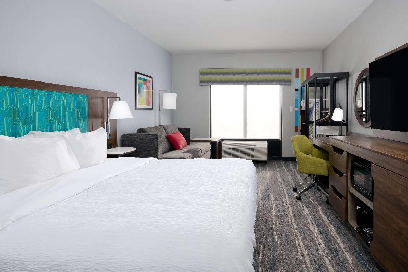 Hampton Inn & Suites By Hilton Alpharetta Roswell image