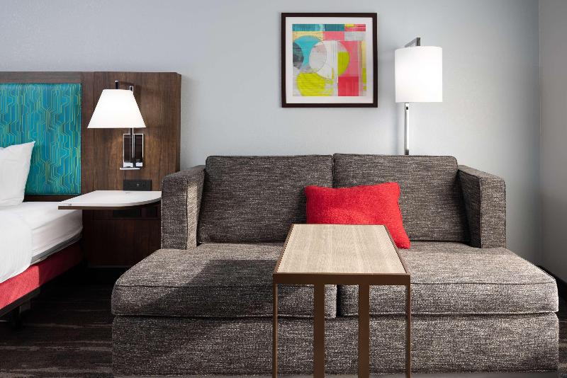 Hampton Inn & Suites By Hilton Alpharetta Roswell image