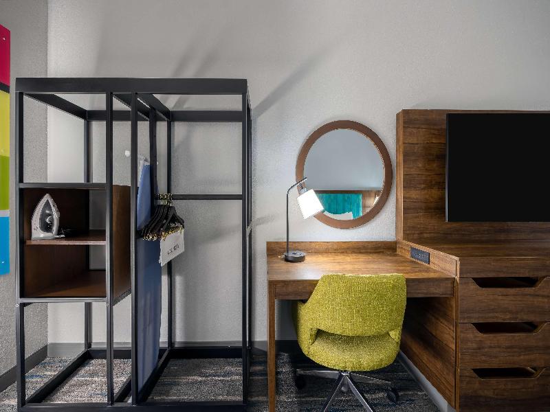 Hampton Inn & Suites By Hilton Alpharetta Roswell image