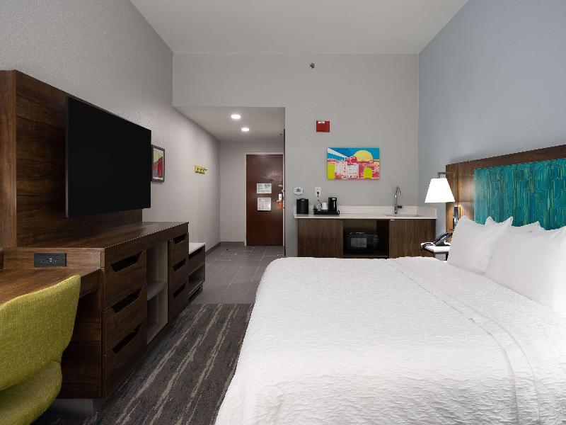 Hampton Inn & Suites By Hilton Alpharetta Roswell image