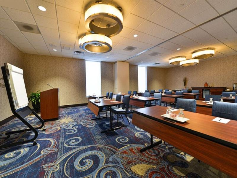 Hotel Belvoir Springfield image