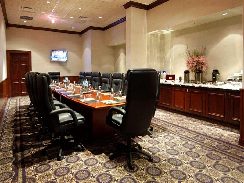 Hotel Belvoir Springfield image