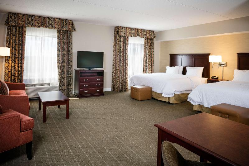 Hampton Inn Mitchell image