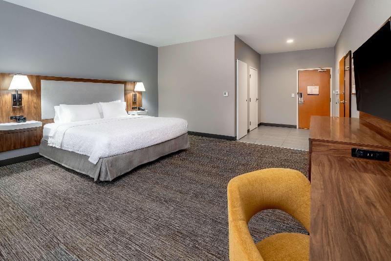 Hampton Inn Mitchell image
