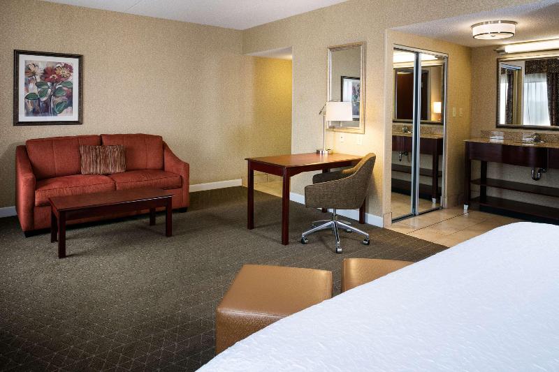 Hampton Inn Mitchell image