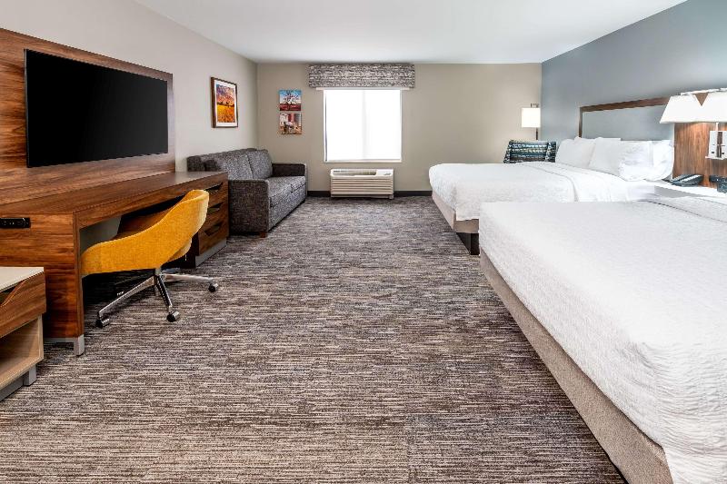 Hampton Inn Mitchell image