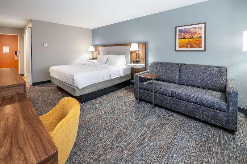 Hampton Inn Mitchell image