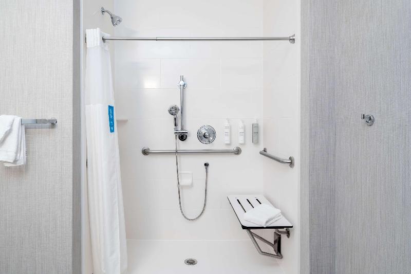 Hampton Inn Mitchell image