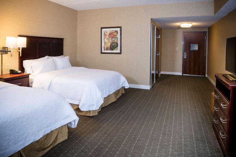 Hampton Inn Mitchell image