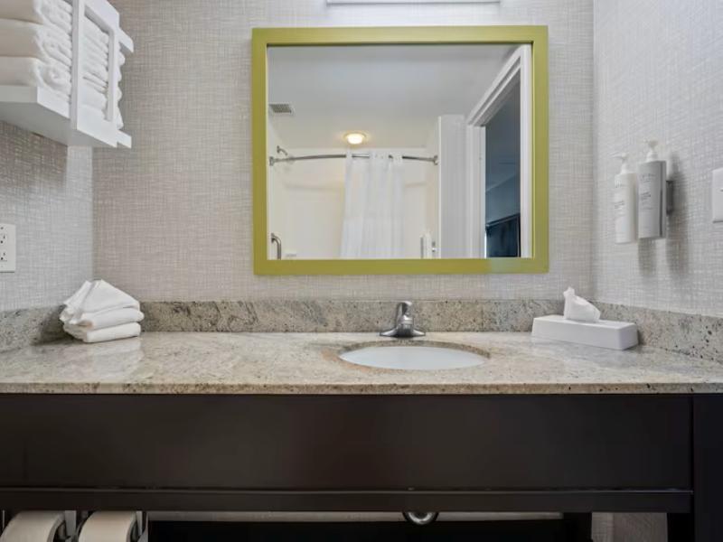 Hampton Inn Ridgefield Park image