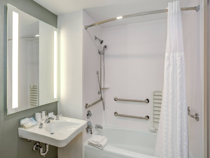 Hilton Garden Inn Boston/Waltham image