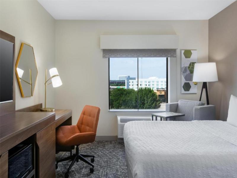 HamptonInn Dallas North Entertainment District image