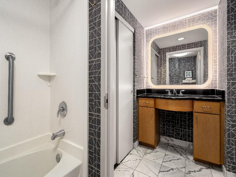 Homewood Suites by Hilton Newtown, PA image