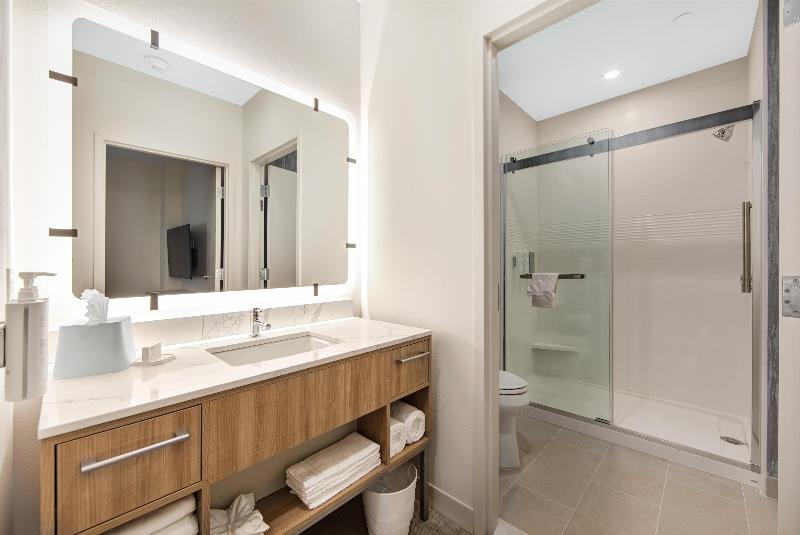 Homewood Suites by Hilton East Rutherford - Meadow image