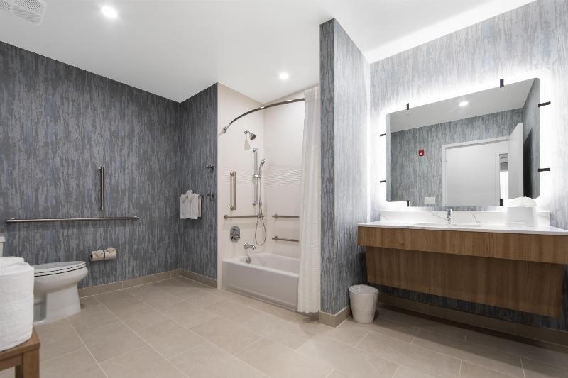 Homewood Suites by Hilton East Rutherford - Meadow image