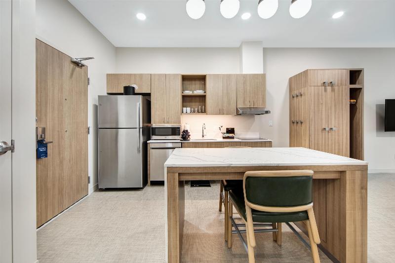 Homewood Suites by Hilton East Rutherford - Meadow image