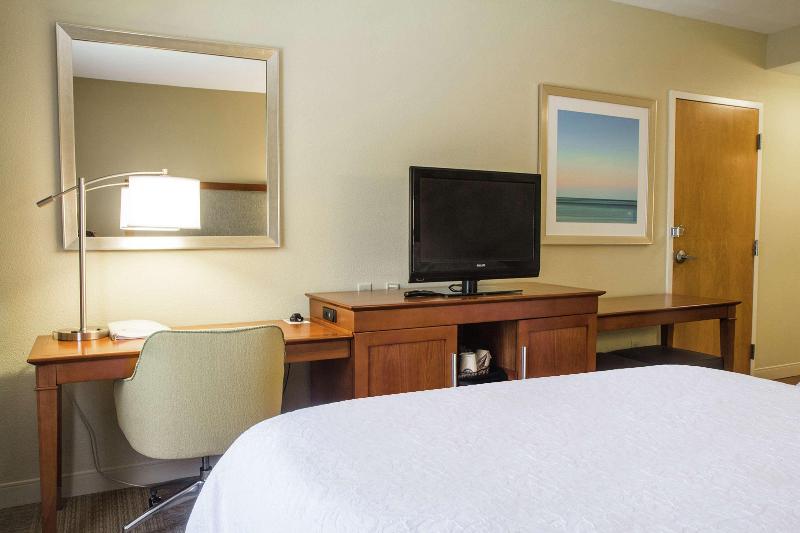 Hampton Inn Charleston - Daniel Island image