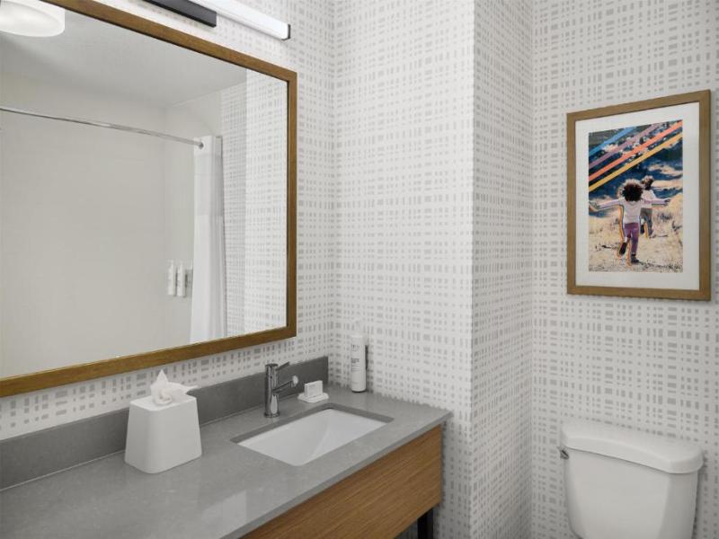 Hampton Inn & Suites Cleveland-Southeast/Streetsbo image