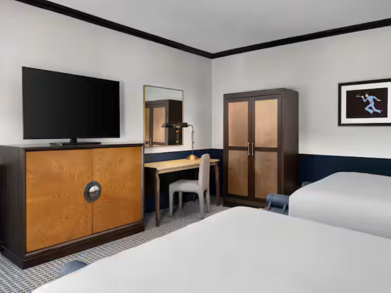 Hilton Orrington/Evanston image