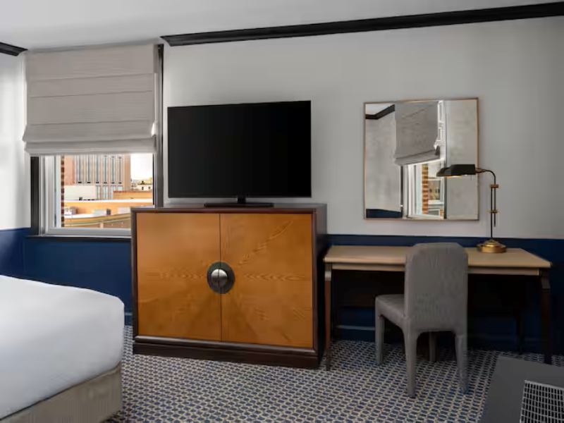 Hilton Orrington/Evanston image