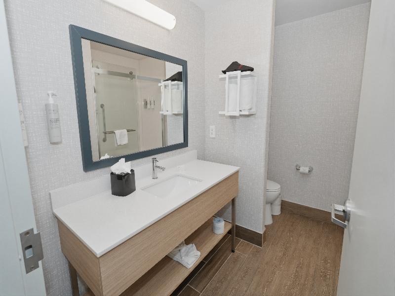 Hampton Inn & Suites Pharr image