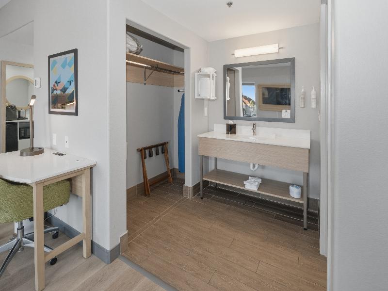 Hampton Inn & Suites Pharr image