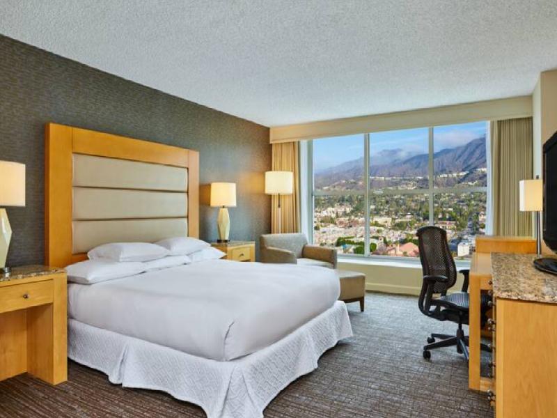 Hilton Los Angeles North Glendale & Executive image