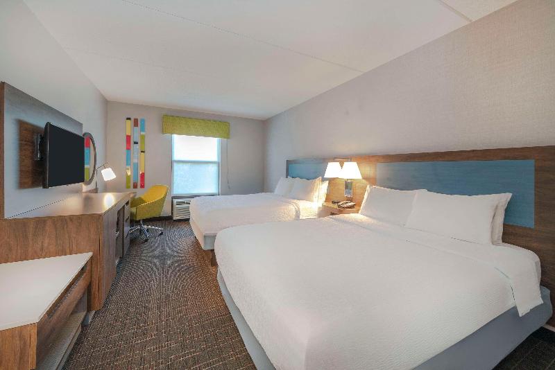 Hampton Inn & Suites Burlington image