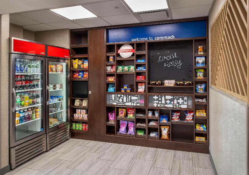 Hampton Inn Long Island/Commack image