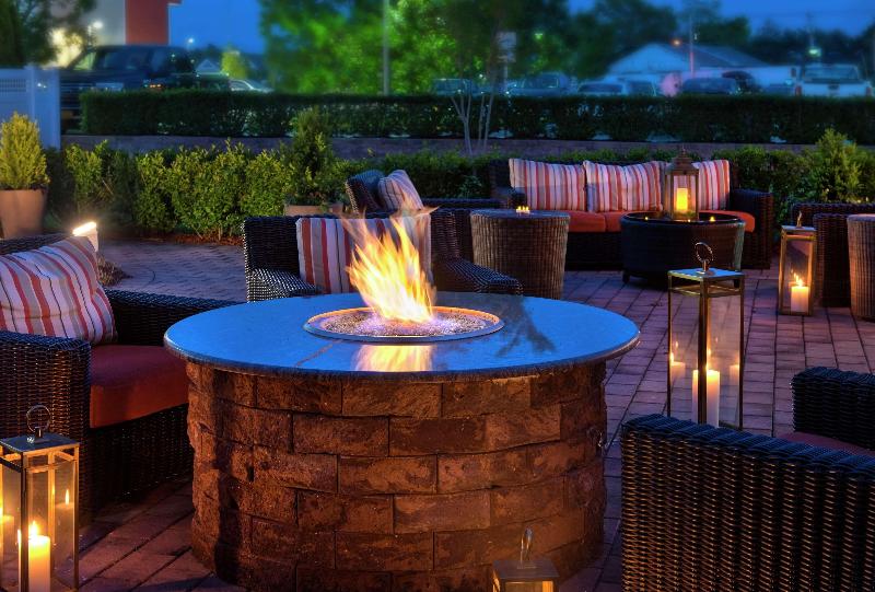 Hilton Garden Inn Riverhead image