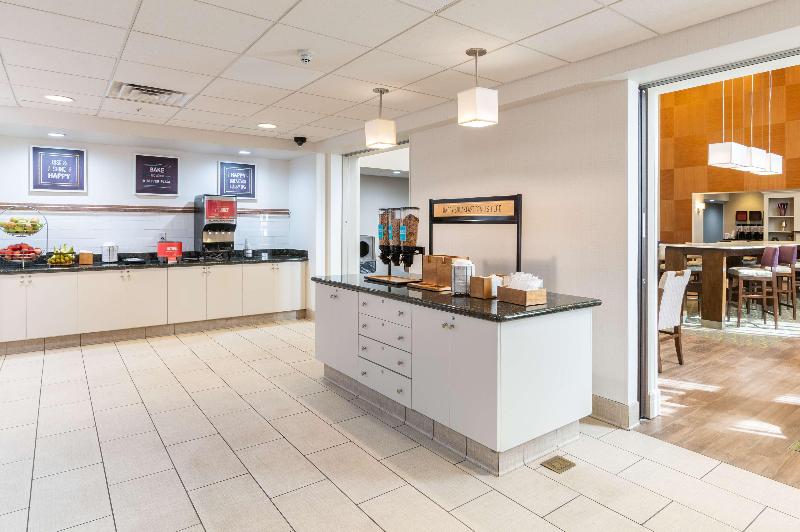 Hampton Inn & Suites Hartford-Manchester image
