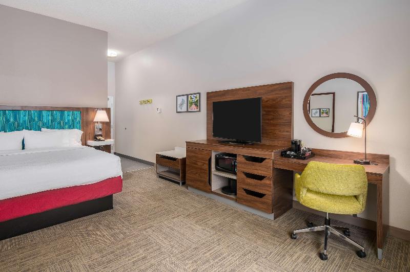 Hampton Inn & Suites Hartford-Manchester image