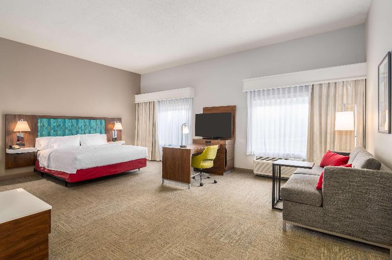 Hampton Inn & Suites Hartford-Manchester image