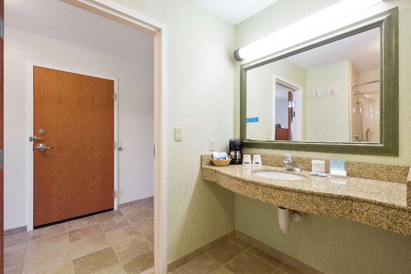 Hampton Inn & Suites Rockland