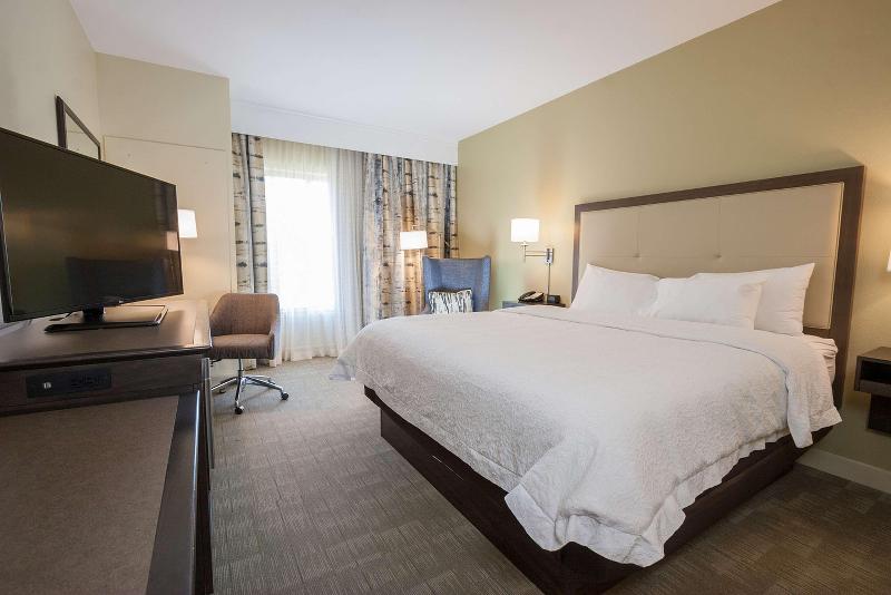 Hampton Inn Great Falls image