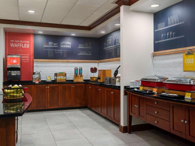 Hampton Inn South Kingstown - Newport Area image