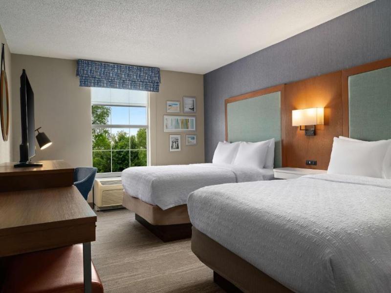 Hampton Inn South Kingstown - Newport Area image