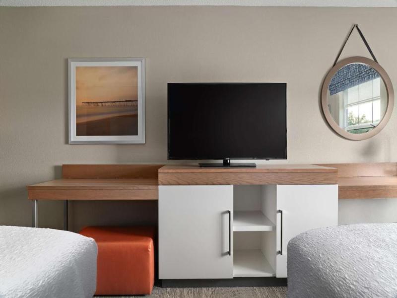 Hampton Inn South Kingstown - Newport Area image