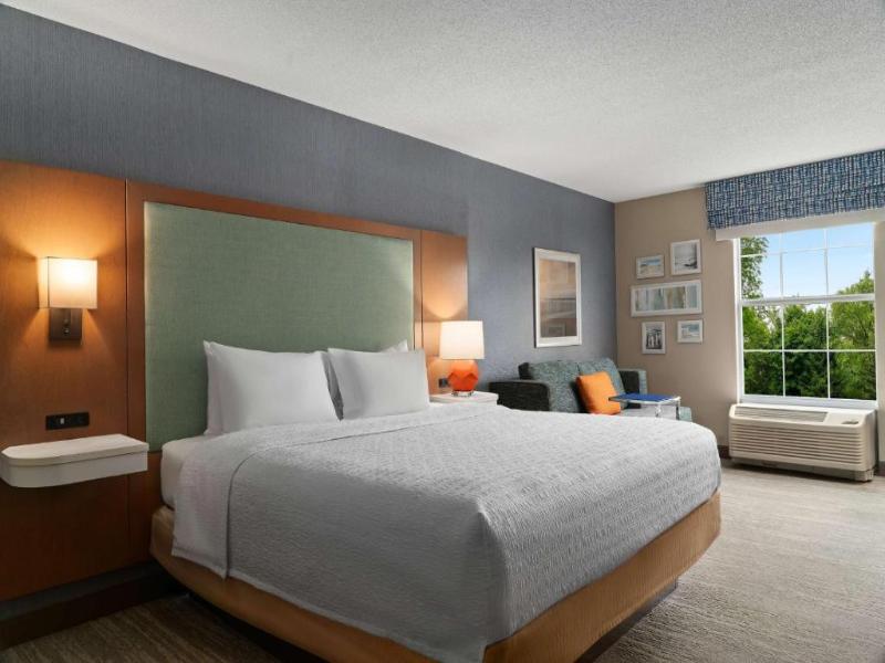 Hampton Inn South Kingstown - Newport Area image
